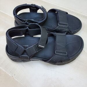 NWOB Skechers Impactor Sz 9 Sandals